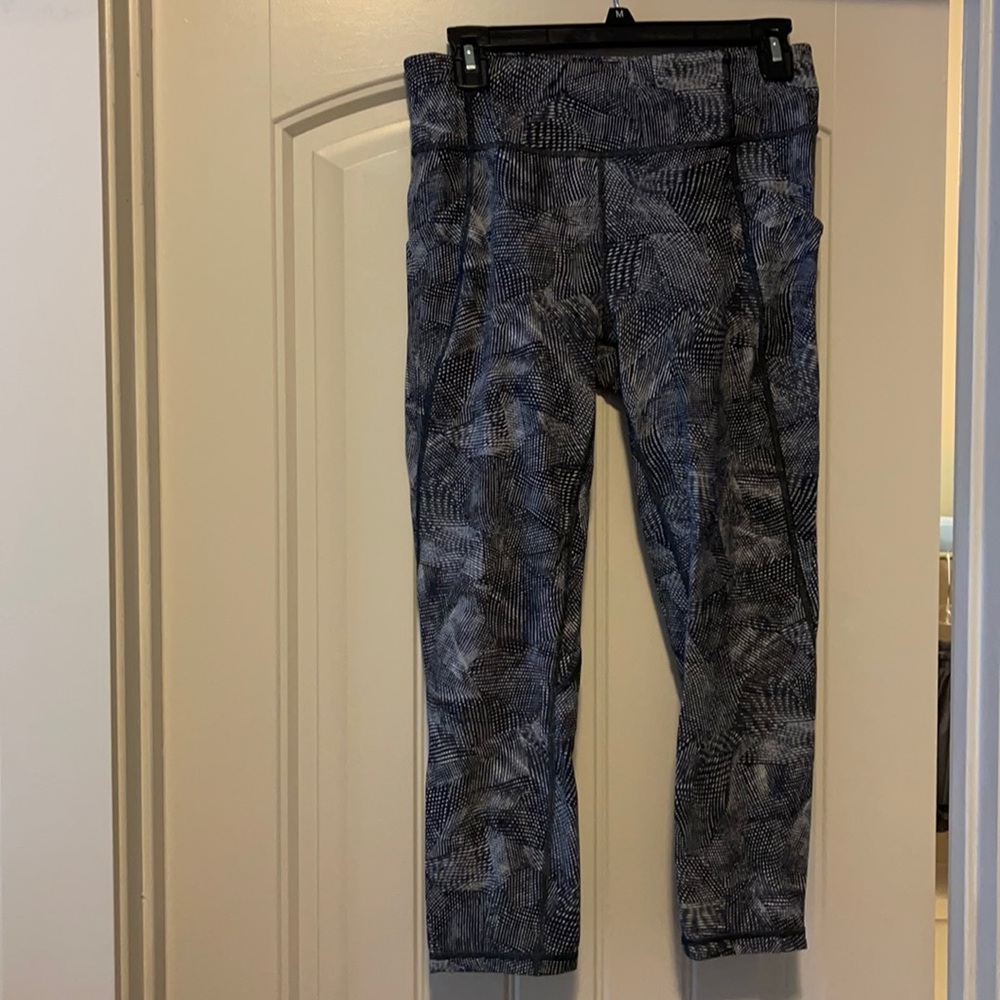 Lululemon cropped leggings